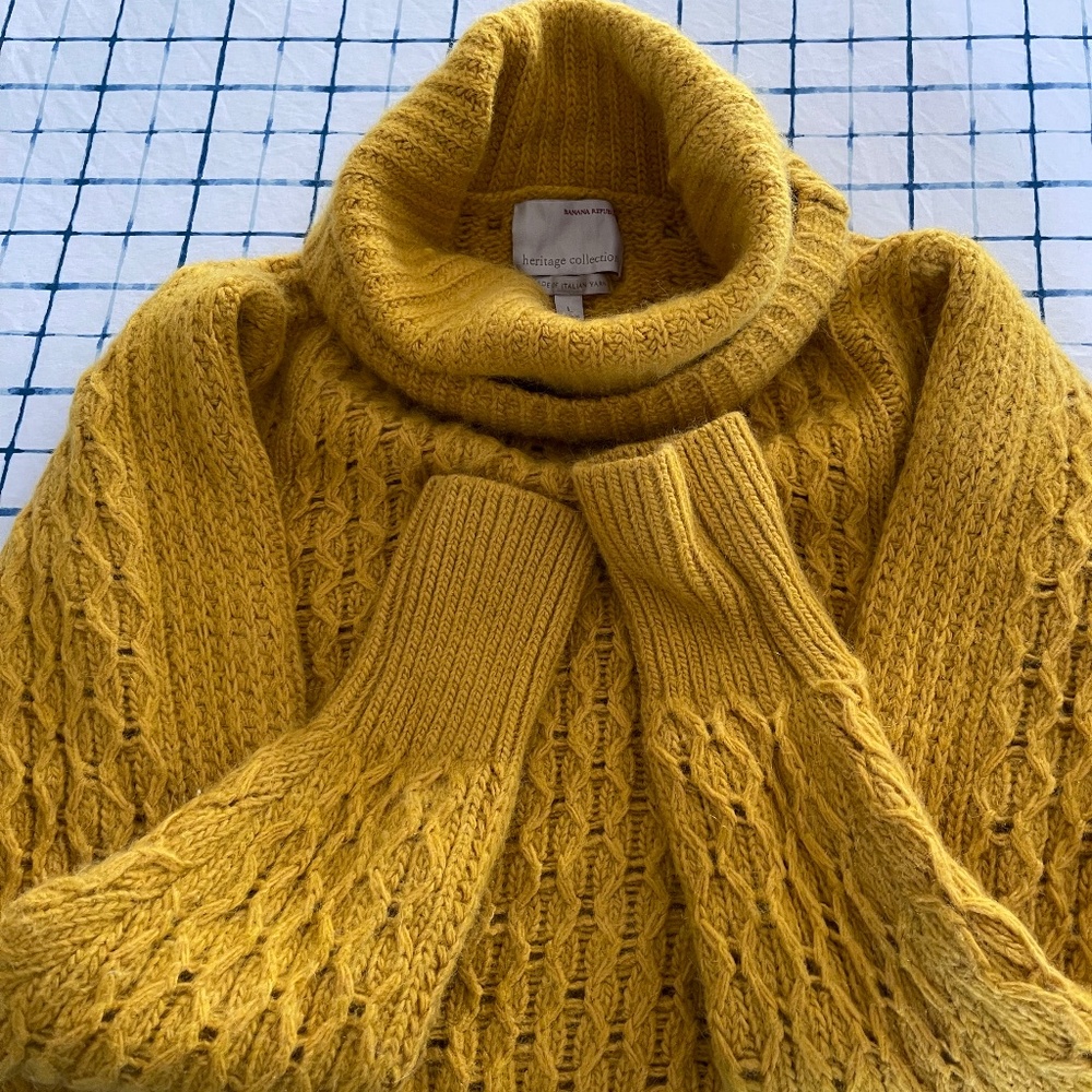 Banana Republic Sweater